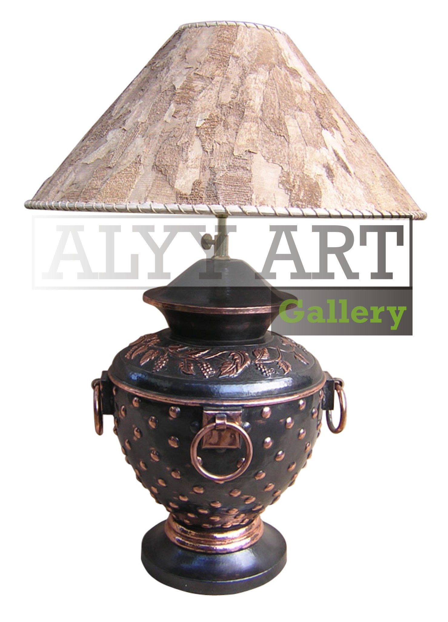 Kerajinan Lampu Meja Tembaga