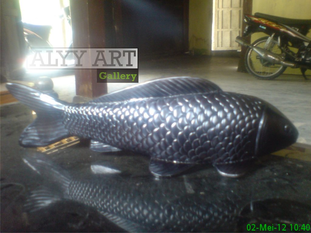patung ikan